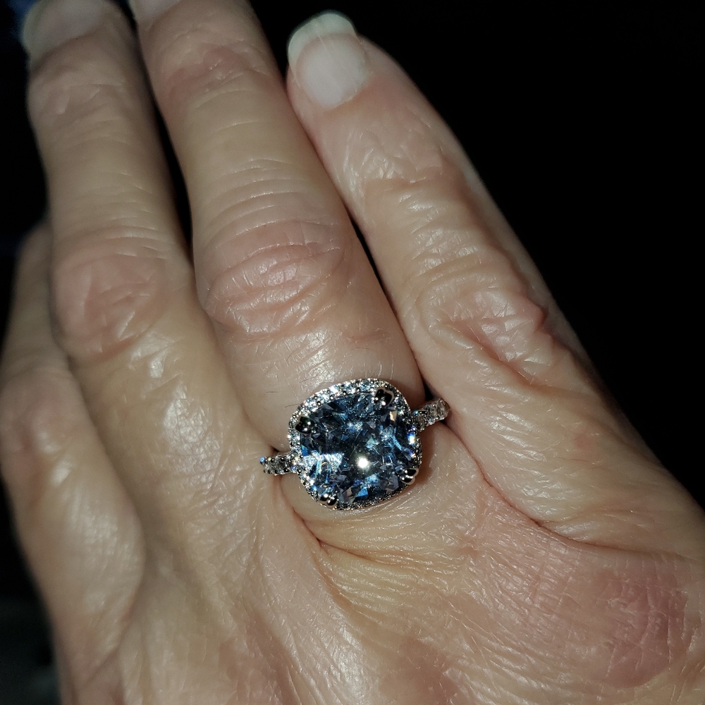 NWOT Sterling silver large CZ ring size 6.